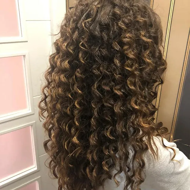 R&B Peluqueria Y Estética peluquería